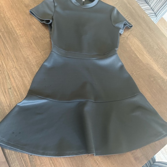 Pearls 88 Grey Dress - Small - Picture 6 of 10